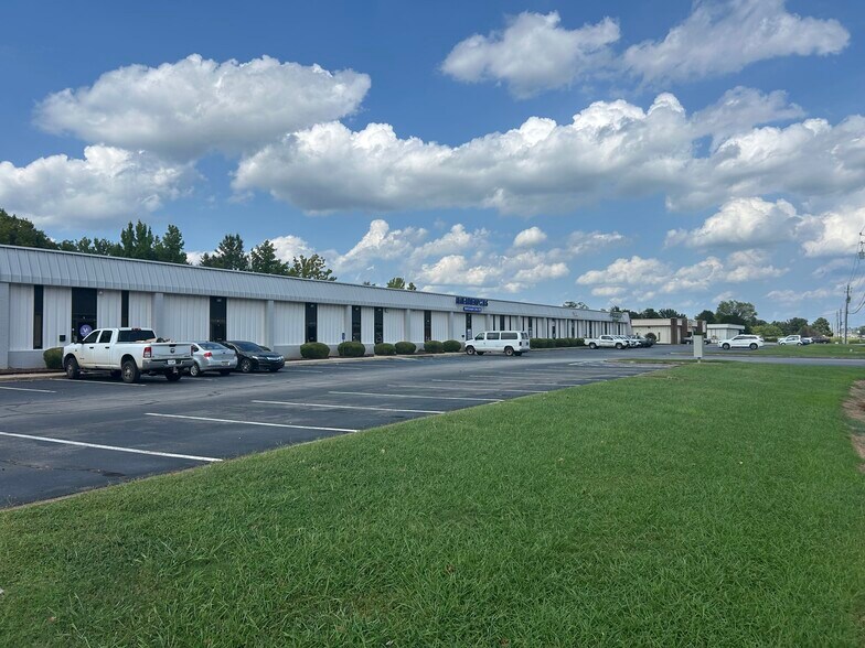 Primary Photo Of 9580 Madison Blvd, Madison Light Distribution For Lease