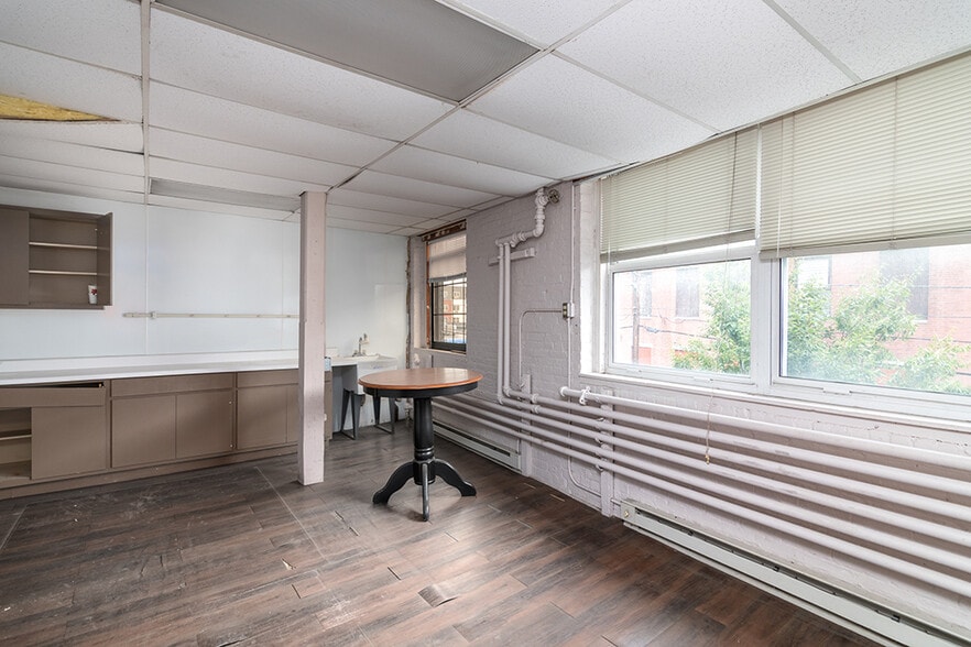 More Photos Of 248 Pine St, Pawtucket Warehouse For Sale