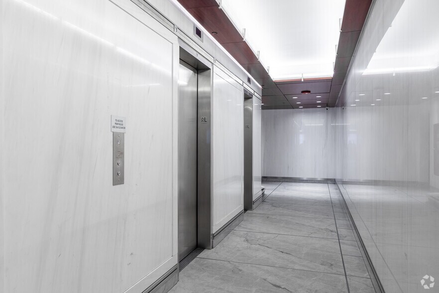 More Photos Of 45 W 34th St, New York Office For Lease