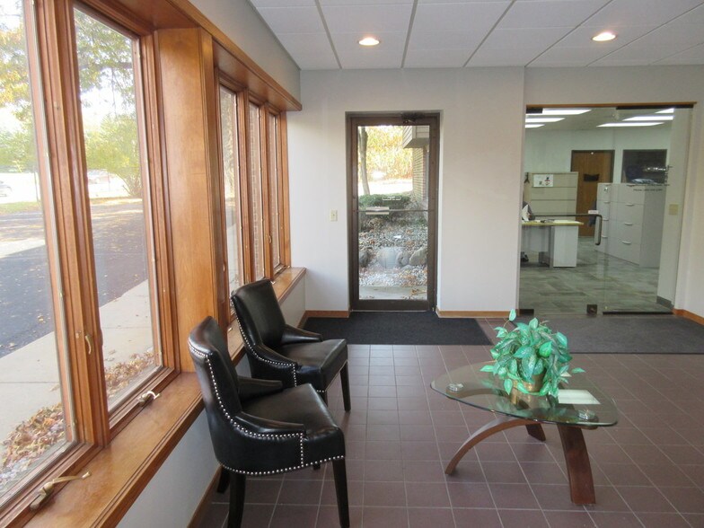 More Photos Of 1803 Whites Rd, Kalamazoo Office For Lease
