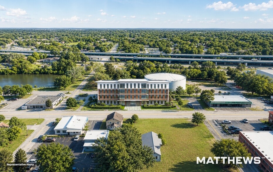 More Photos Of 1750 N Palafox St, Pensacola Office For Sale