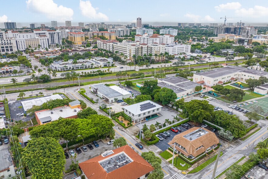More Photos Of 164 W Royal Palm Rd, Boca Raton Office Residential For Lease