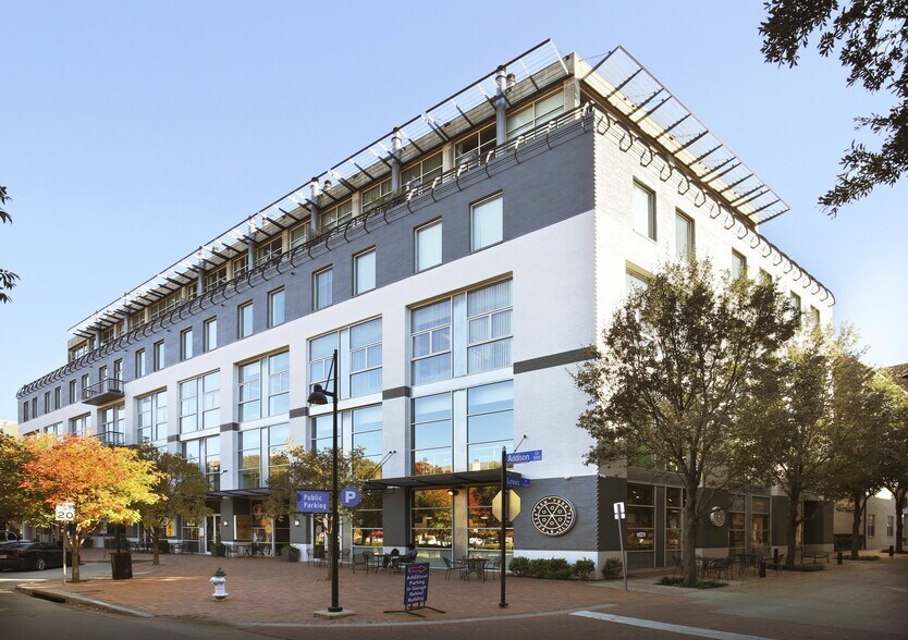 Primary Photo Of 5009 Addison Cir, Addison Apartments For Lease