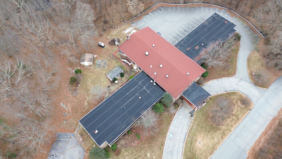 More Photos Of 60 Crouch Ave, Norwich Skilled Nursing Facility For Sale