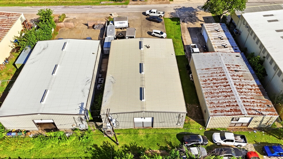 More Photos Of 1309 Illinois Ave, South Houston Warehouse For Sale