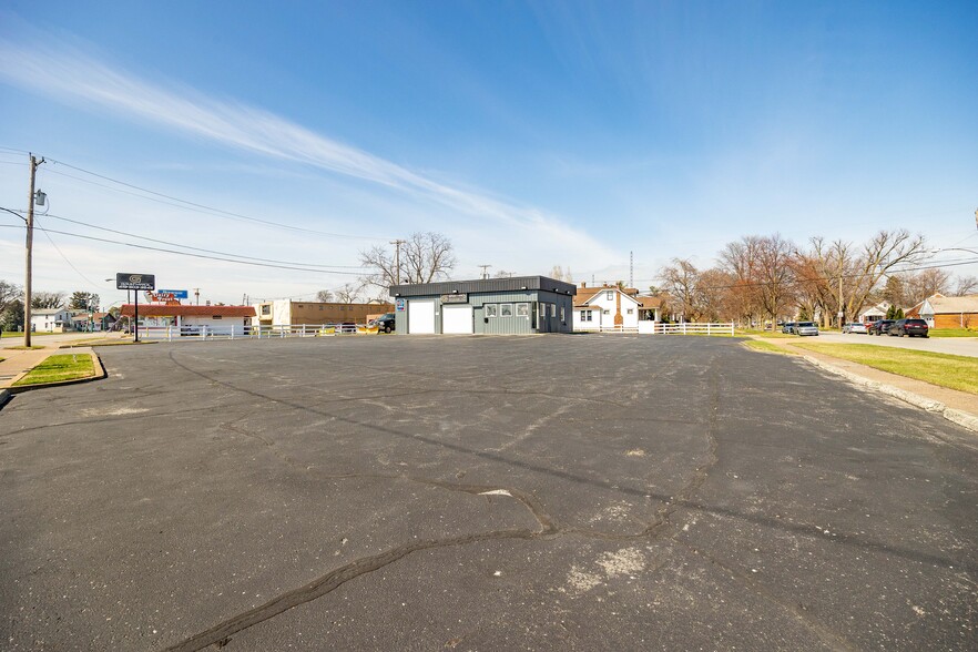 More Photos Of 1033 Cleveland Rd, Sandusky Auto Dealership For Sale