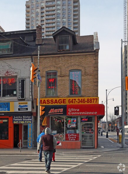 More Photos Of 568 Yonge St, Toronto Freestanding For Lease