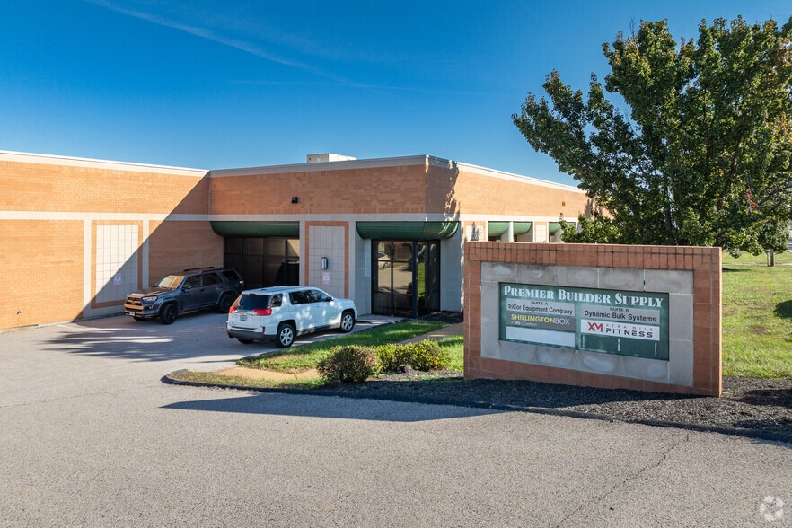 More Photos Of 1111 Horan Dr, Fenton Warehouse For Lease