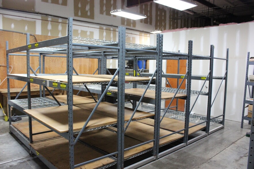 More Photos Of 2801-2807 Ackley Ave, Richmond Office For Lease