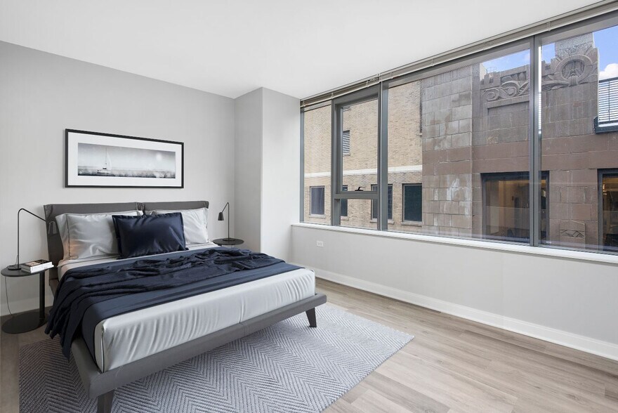 More Photos Of 210 N Wells St, Chicago Apartments For Lease