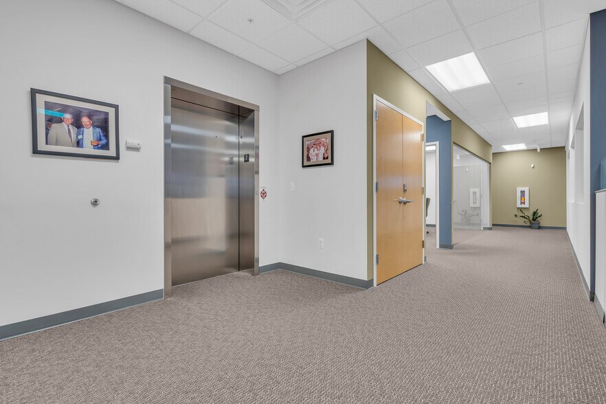 More Photos Of 1001 Corporate Cir, Toms River Warehouse For Lease