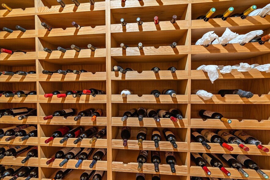 More Photos Of , Indian Hills Specialty For Sale