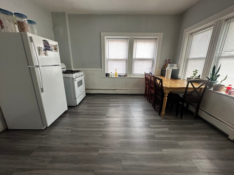 More Photos Of 75 Clark St, New Britain Apartments For Sale