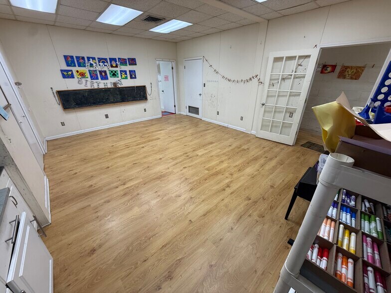 More Photos Of 2323 Main St, Tucker Loft Creative Space For Lease