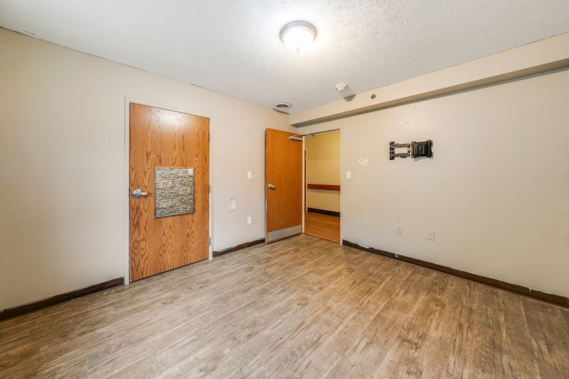 More Photos Of 80 Miller St, Centerburg Congregate Senior Housing For Lease