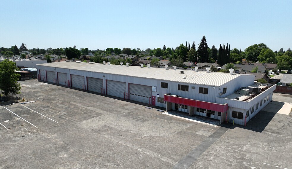 More Photos Of 248 E Kettleman Ln, Lodi Auto Dealership For Sale