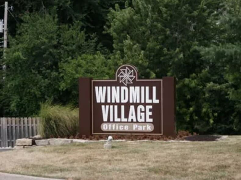 More Photos Of 7211 W 98th Ter, Overland Park Office For Lease