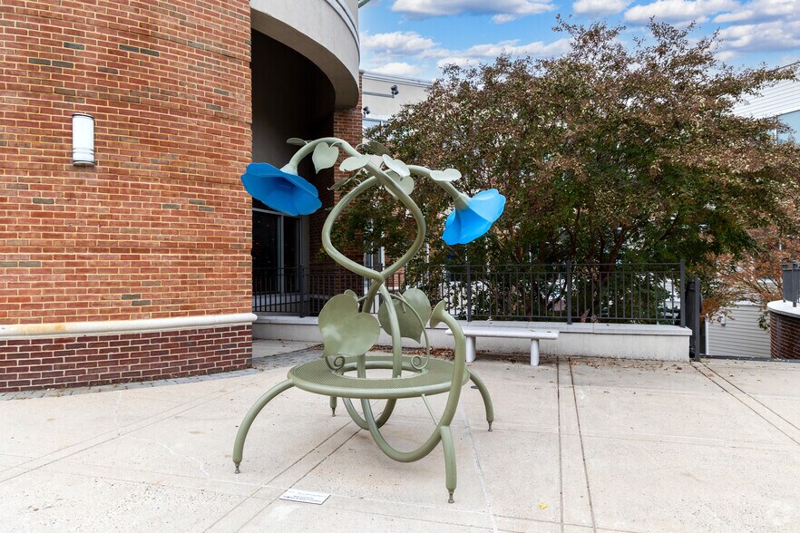 More Photos Of 500-580 Union Square Dr, New Hope Coworking Space