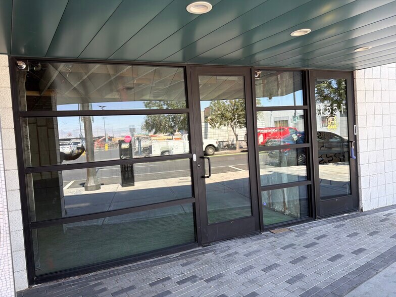 More Photos Of 1551 S Commerce St, Las Vegas Storefront For Lease