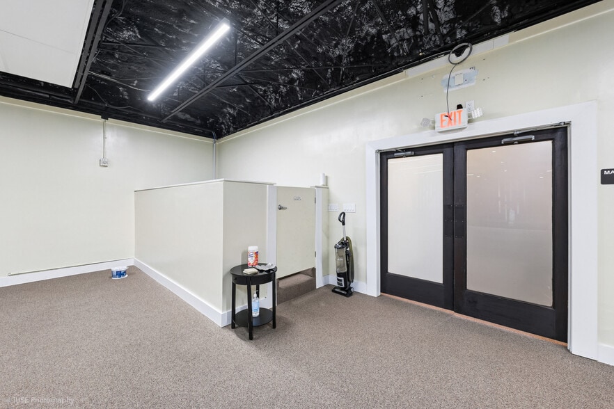 More Photos Of 680 Superior St, Opa-locka Lodge Meeting Hall For Sale