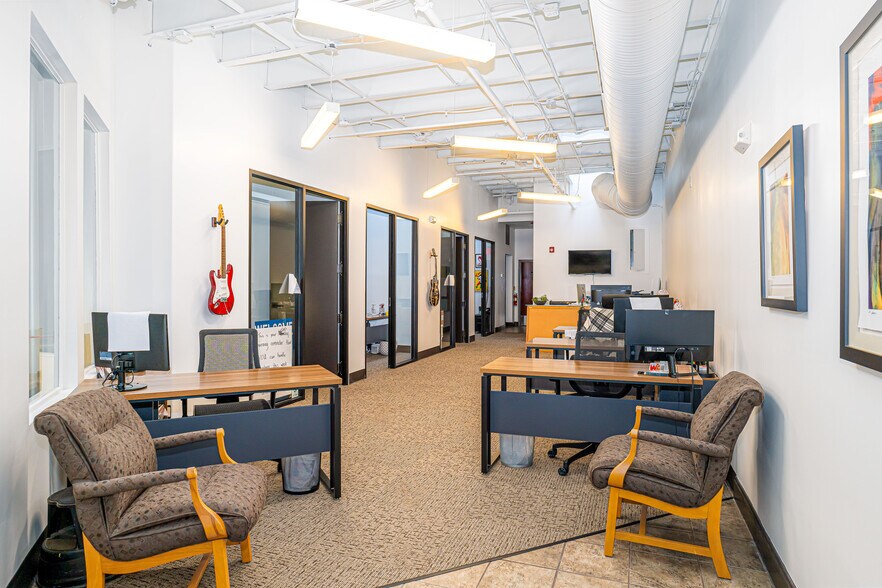 More Photos Of 251 Granby St, Norfolk Office For Lease