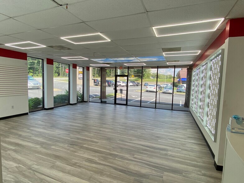 More Photos Of 3975 Pleasant Hill Rd, Duluth Auto Repair For Lease