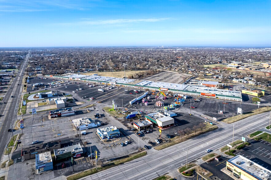 More Photos Of 2401-2565 S Seneca St, Wichita General Retail For Sale
