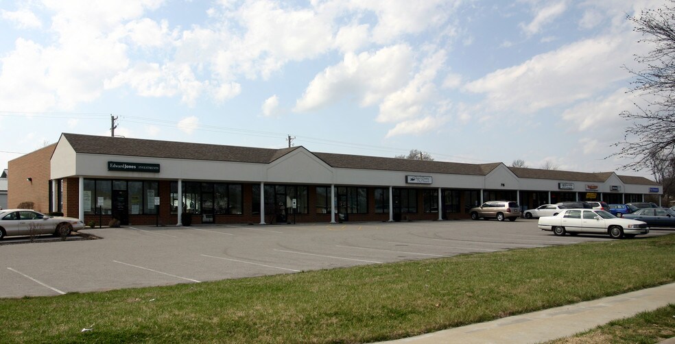 Primary Photo Of 715 Lakepointe Centre Dr, O'Fallon Storefront Retail Office For Sale