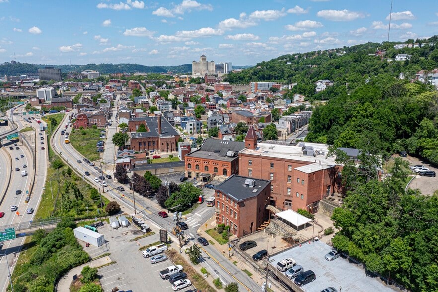 More Photos Of 800 Vinial St, Pittsburgh Office For Sale