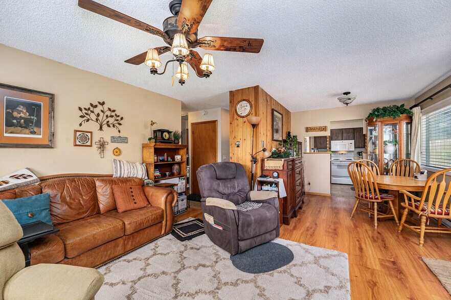 More Photos Of 257 Moccasin, Estes Park Apartments For Sale
