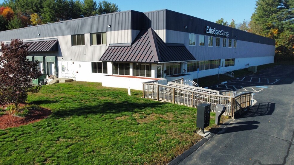 More Photos Of 20 Commercial Dr, Dracut Self Storage For Lease