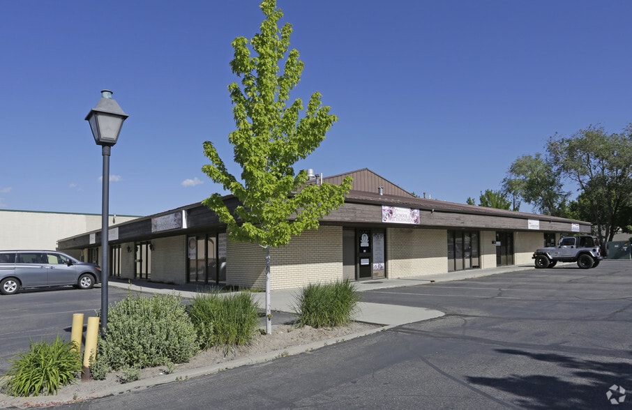 Primary Photo Of 79-99 E Fort Union Blvd, Midvale Medical For Lease