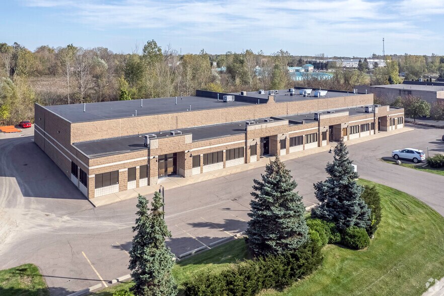 More Photos Of 29234-29248 Lyon Oaks Dr, Wixom Manufacturing For Lease