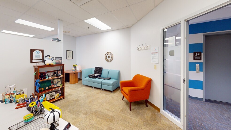 More Photos Of 72 S River Rd, Bedford Medical For Lease