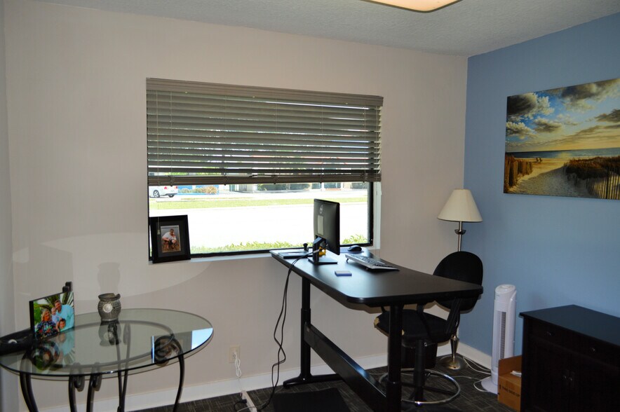 More Photos Of 1600 Lee Rd, Winter Park Office For Sale