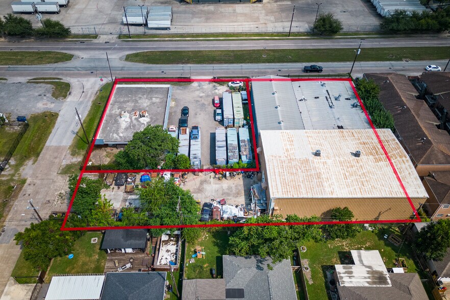 More Photos Of 9129 Irvington Blvd, Houston Warehouse For Sale