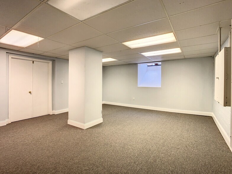 More Photos Of 22 W Monument Ave, Kissimmee Office For Lease