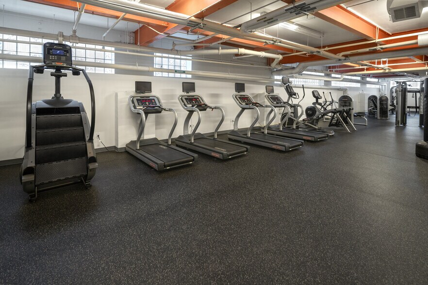 More Photos Of 7-9 Court St, Binghamton Apartments For Lease