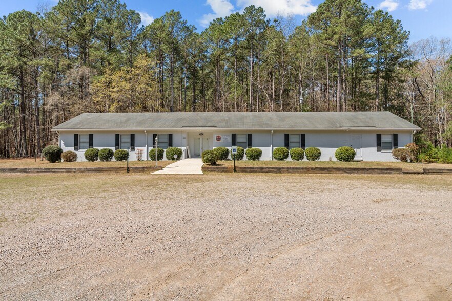 More Photos Of 2807 Sandy Creek Church Rd, Sanford Office Residential For Sale