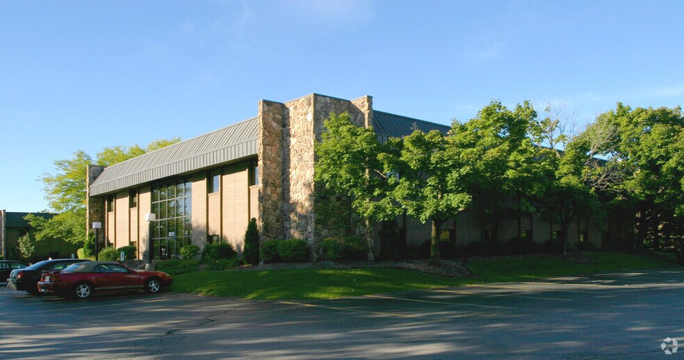 Primary Photo Of 2515 N 124th St, Brookfield Office For Sale