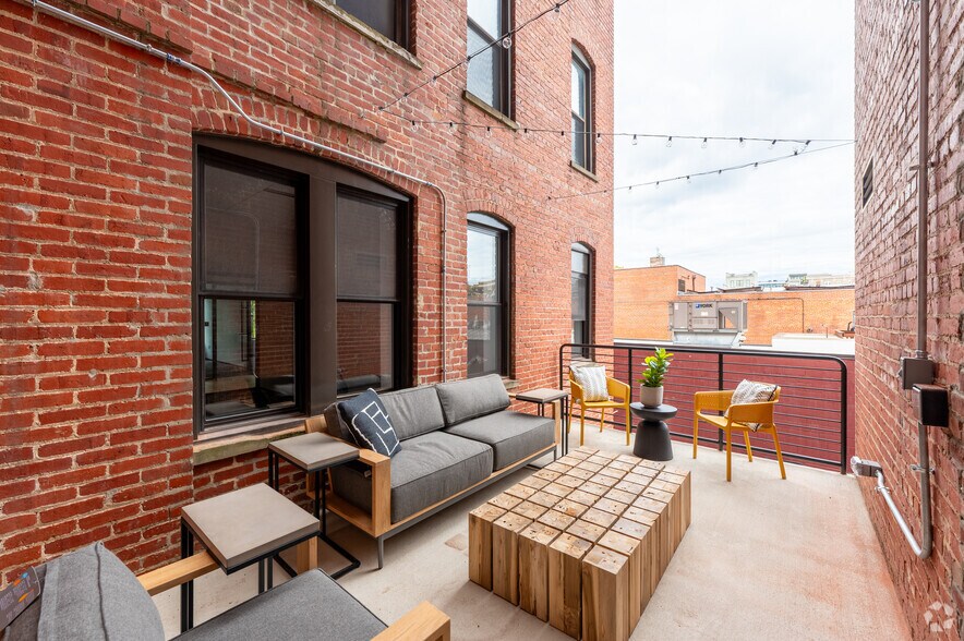 More Photos Of 1763 Columbia Rd NW, Washington Coworking Space