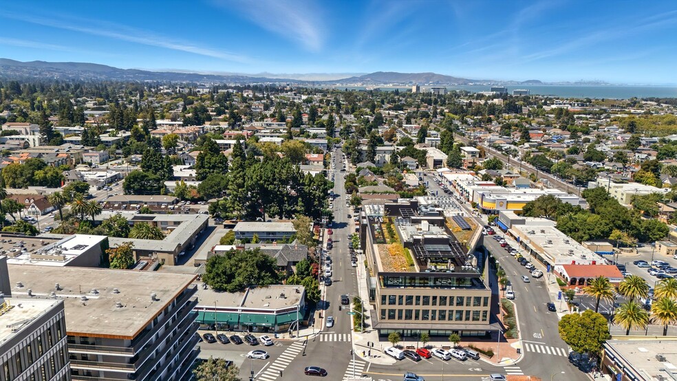 More Photos Of 136 N B St, San Mateo General Retail For Sale