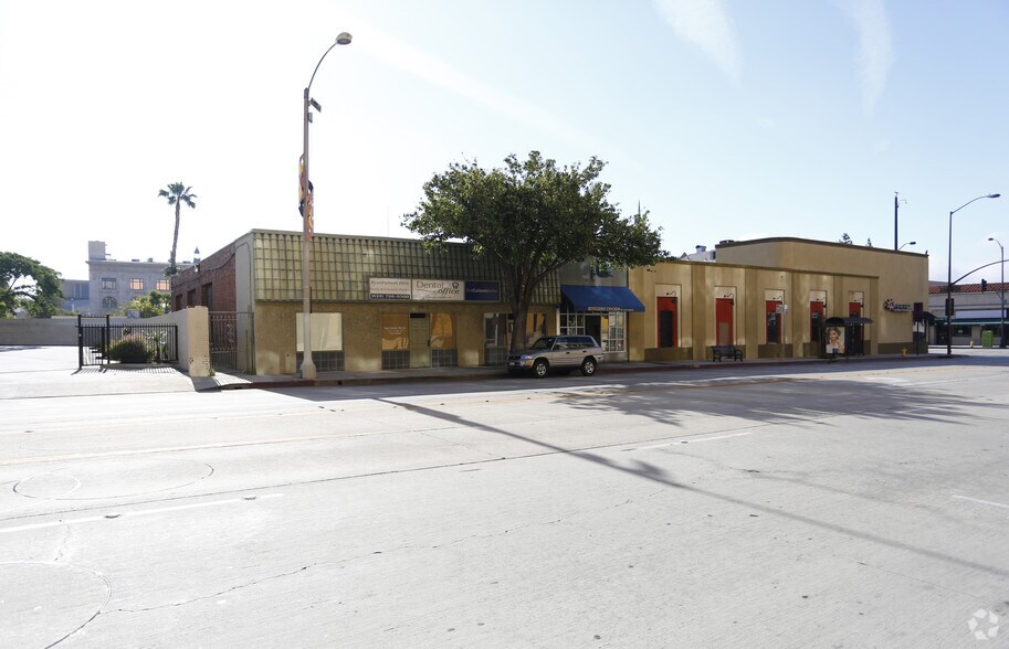 More Photos Of 28 N Los Robles Ave, Pasadena Storefront For Lease