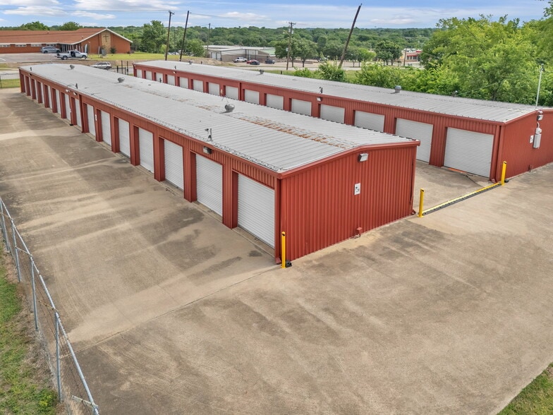 More Photos Of 5824 Watauga Rd, Watauga Self Storage For Sale