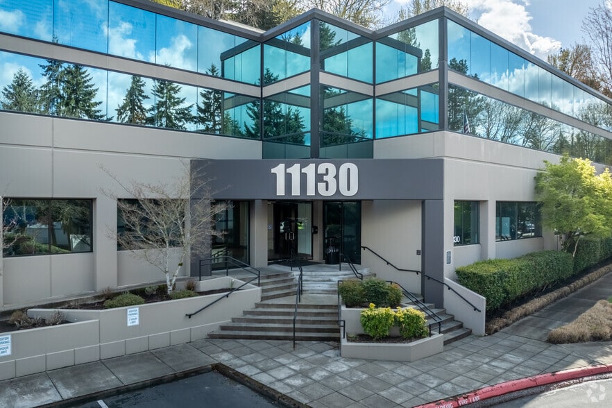 More Photos Of 11130 NE 33rd Pl, Bellevue Office For Lease