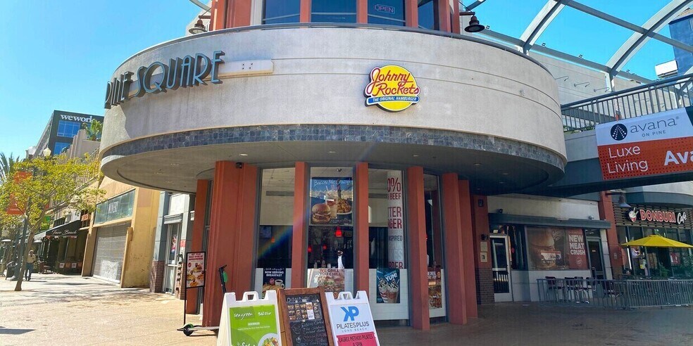 More Photos Of 245 Pine Ave, Long Beach Storefront For Lease