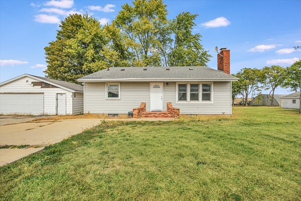 More Photos Of 3612 W Bloomington Rd, Champaign Truck Terminal For Sale