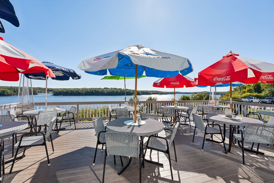 More Photos Of 161 Main St, Woolwich Restaurant For Sale