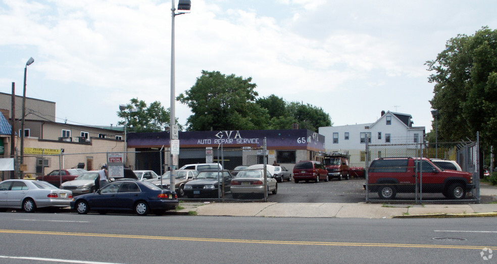 Primary Photo Of 65 Central Ave, East Orange Auto Repair For Sale