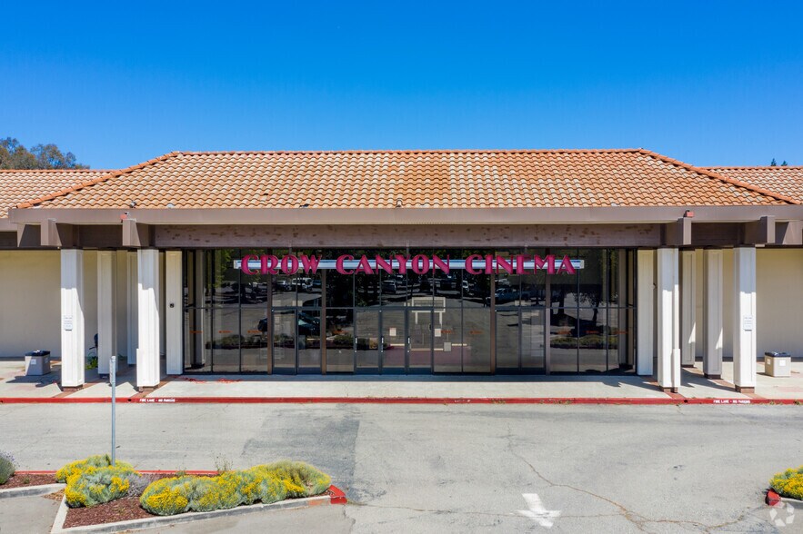 More Photos Of 2525 San Ramon Valley Blvd, San Ramon Bank For Lease